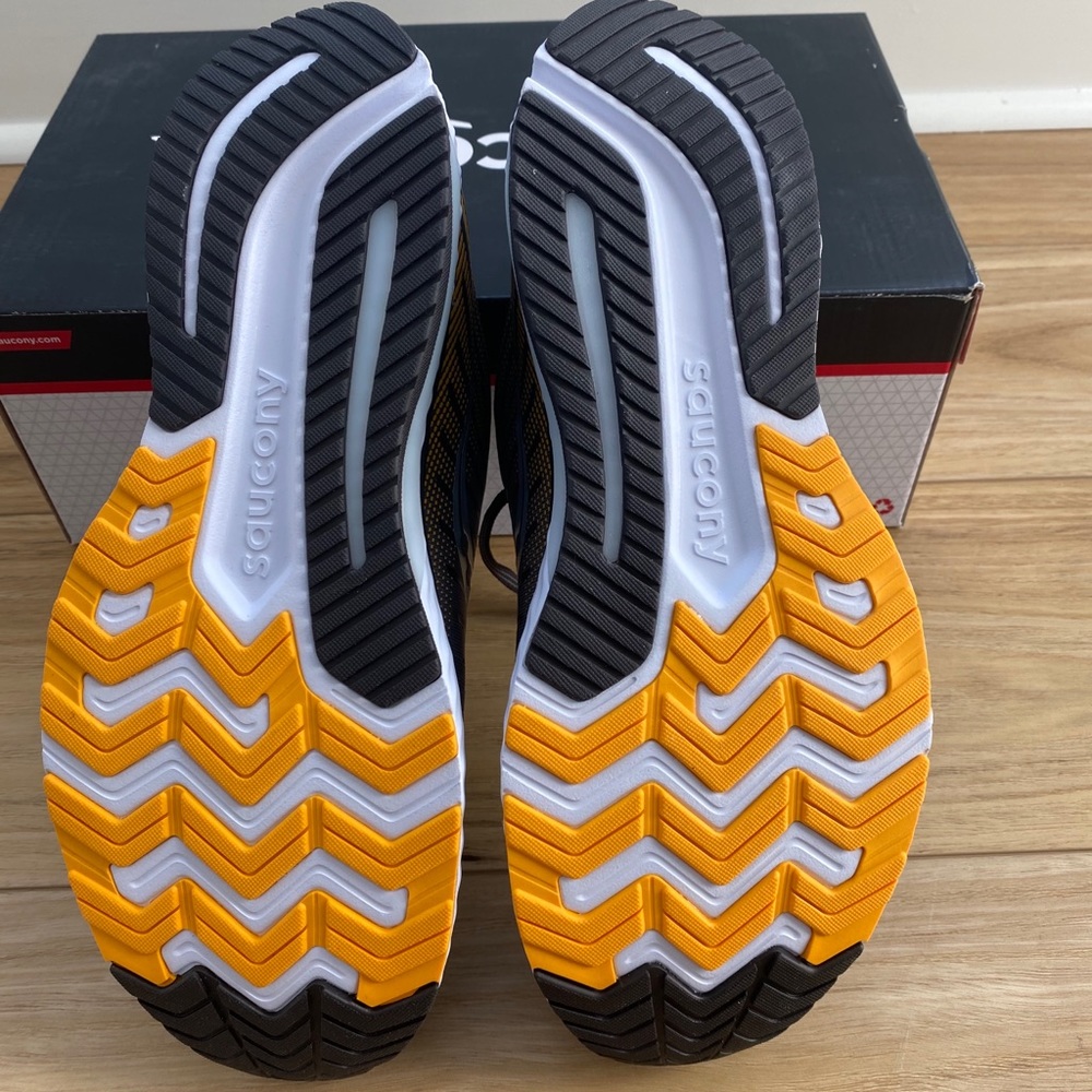 Brand new Saucony Guide 13 - Picture 3 of 6